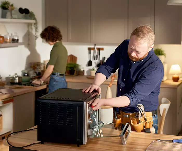 Top-Rated Oven Specialists: Your Certified Oven Repair Technician Crew in Cranston, RI
