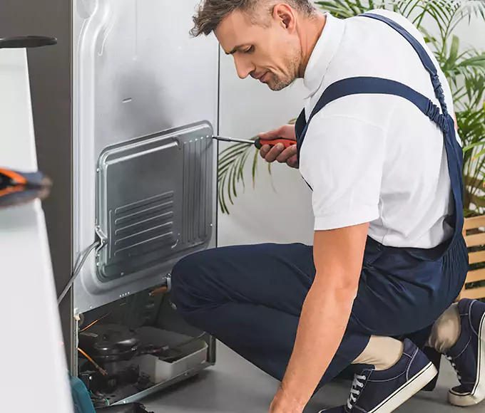 Why Cranston, RI Homeowners Rely on Cranston Appliance Pro for Every Mini Fridge Fix?